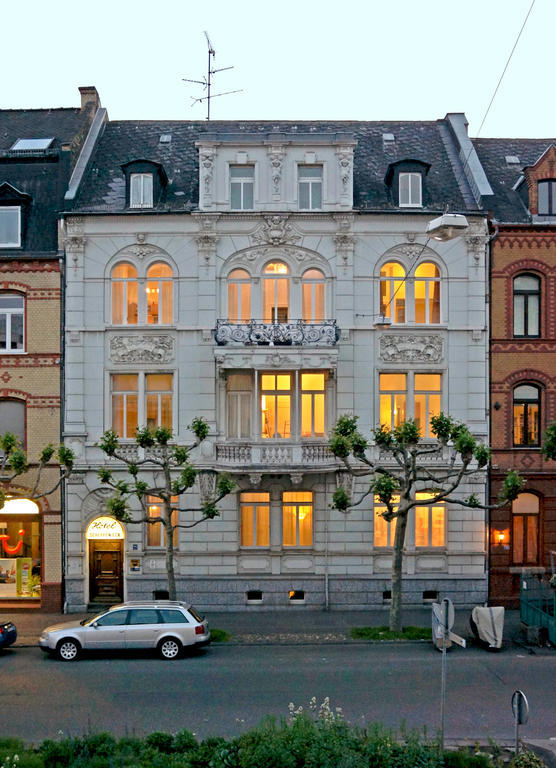 Hotel Zum Scheppen Eck Висбаден Экстерьер фото