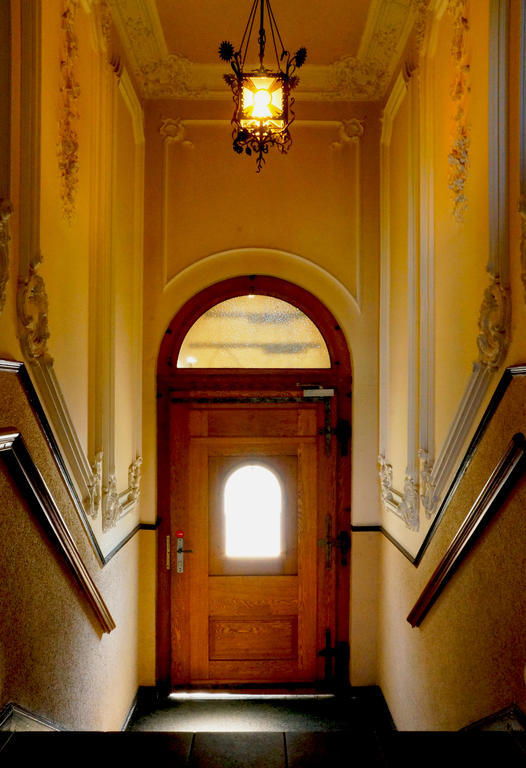 Hotel Zum Scheppen Eck Висбаден Экстерьер фото